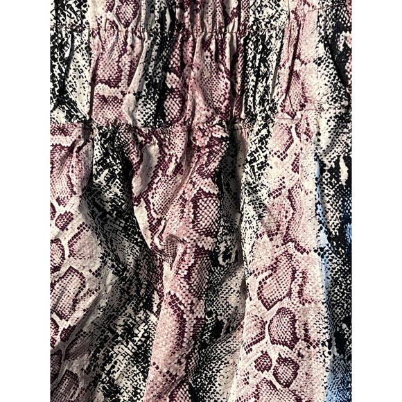 Free People Movement Black and Purple Snake Print Athletic Shorts Size M NEW - Picture 2 of 5